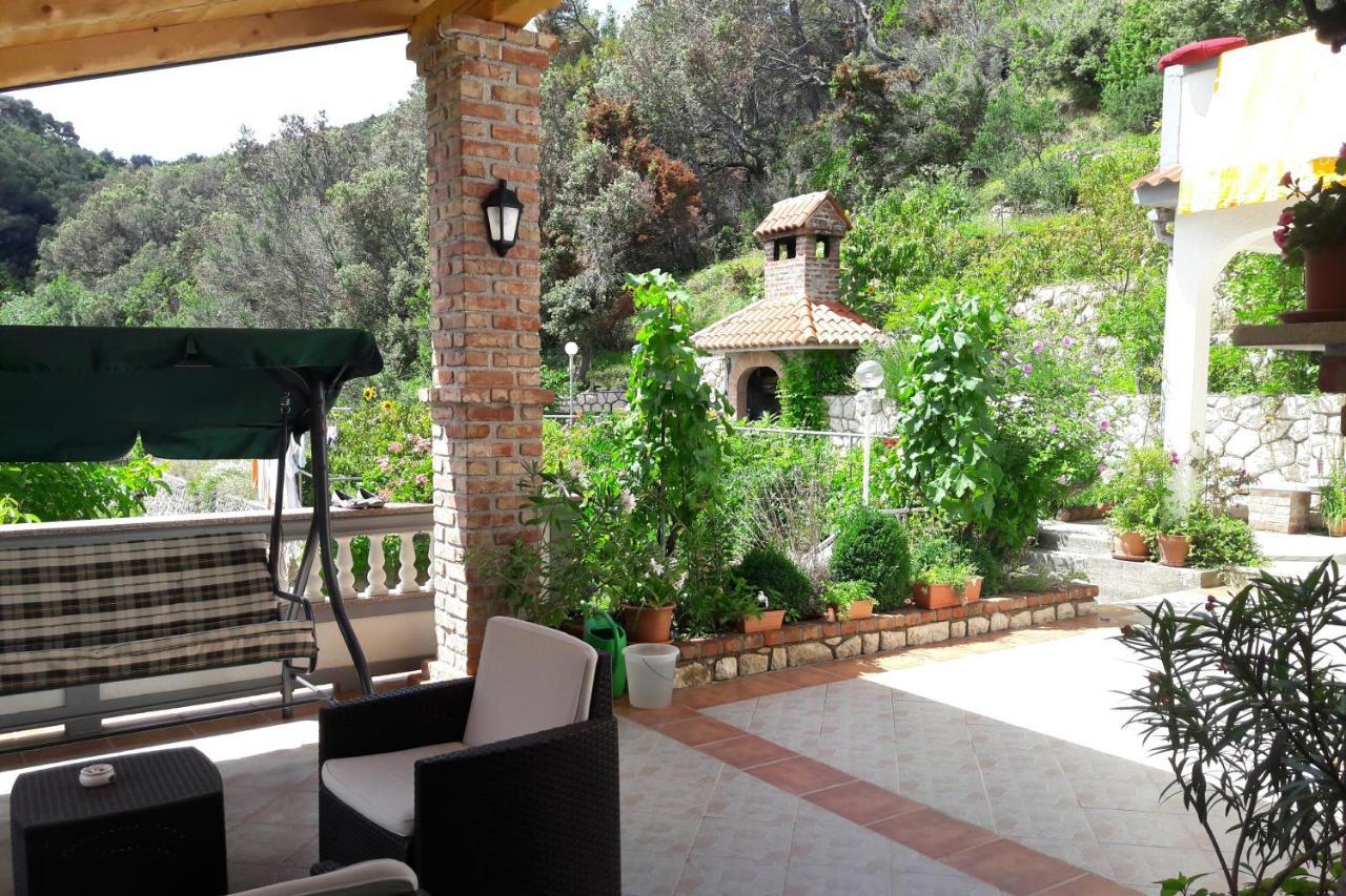 Apartments by the sea Supetarska Draga - Donja, Rab - 2022 Bagian luar foto