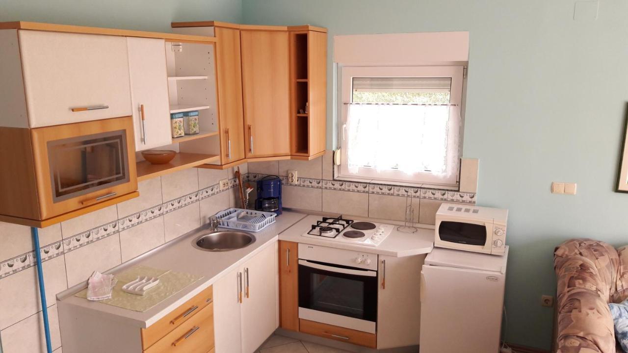 Apartments by the sea Supetarska Draga - Donja, Rab - 2022 Bagian luar foto