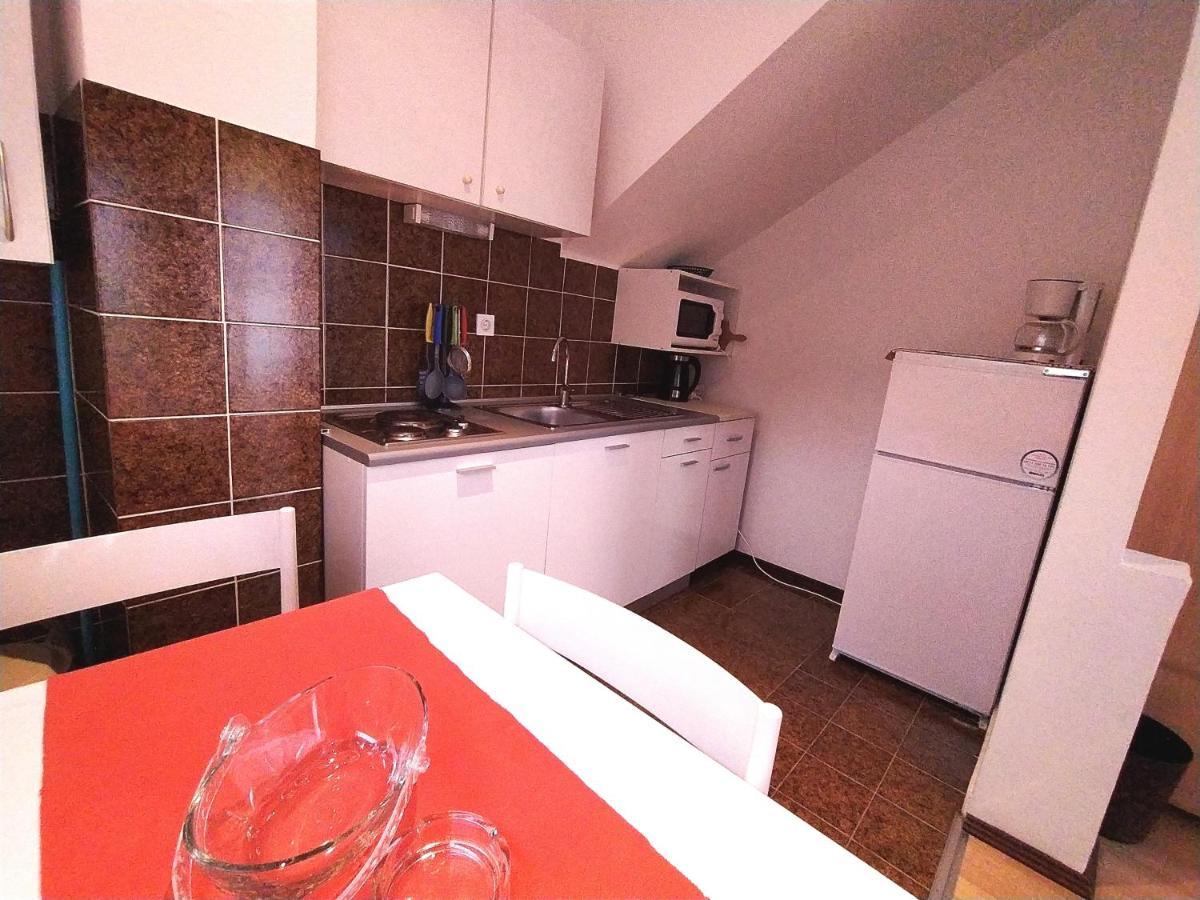 Apartments by the sea Supetarska Draga - Donja, Rab - 2022 Bagian luar foto