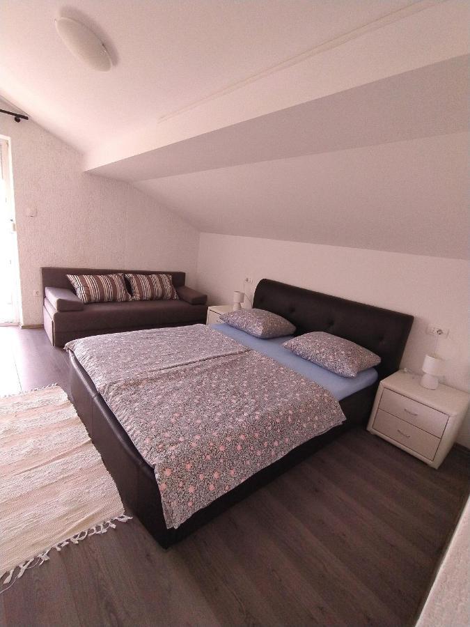 Apartments by the sea Supetarska Draga - Donja, Rab - 2022 Bagian luar foto