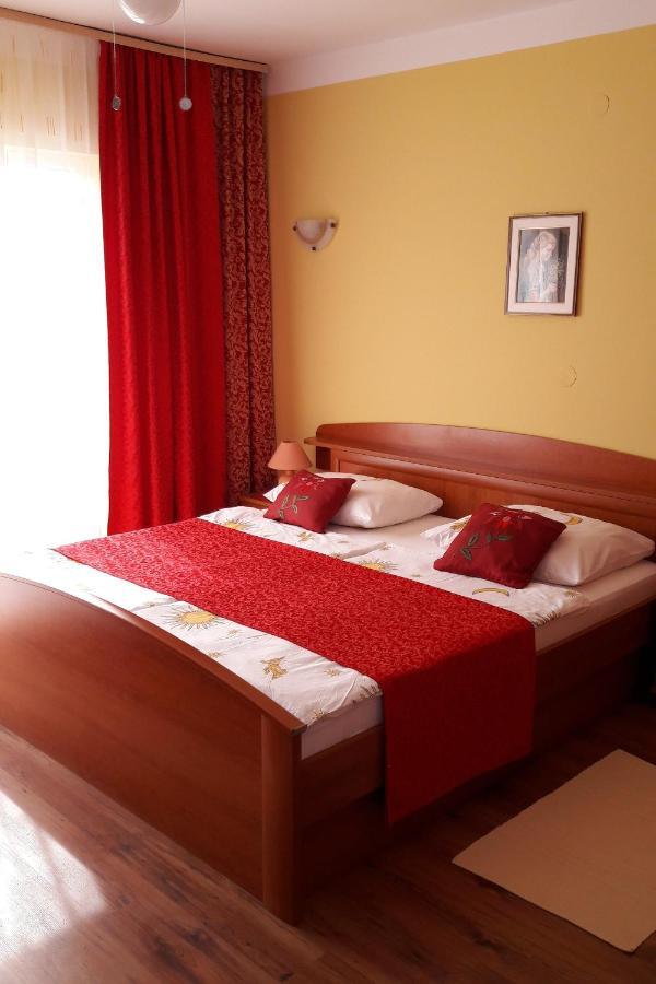 Apartments by the sea Supetarska Draga - Donja, Rab - 2022 Bagian luar foto